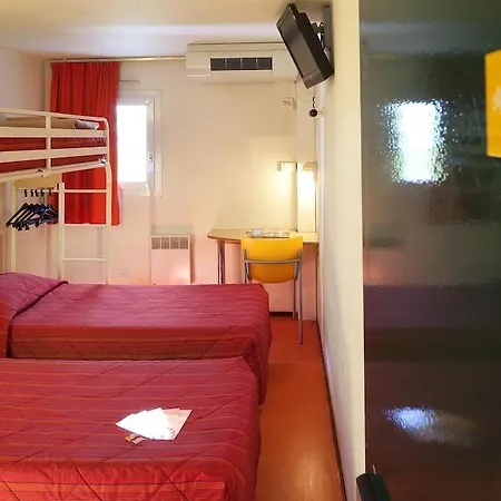 Appart'city Paris Mesnil Aparthotel