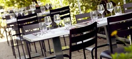 Appart'city Paris Mesnil Aparthotel 3*