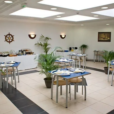 Appart'city Paris Mesnil Aparthotel
