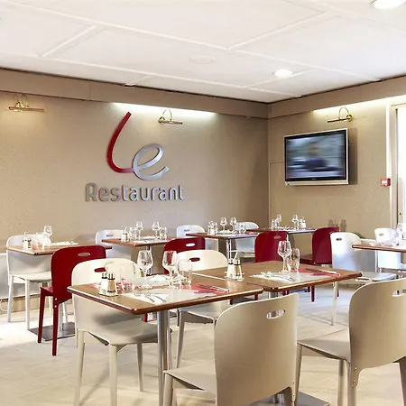 Appart'city Paris Mesnil