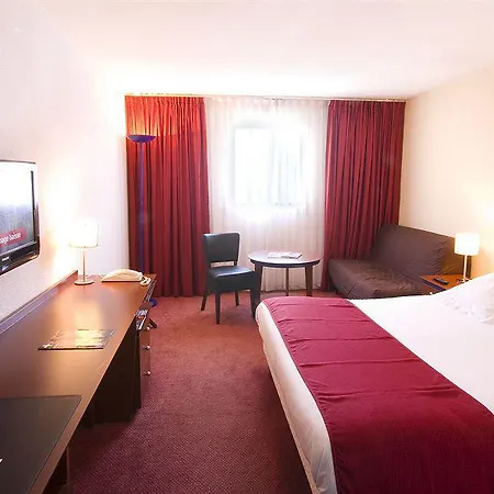 Appart'city Paris Mesnil 3*